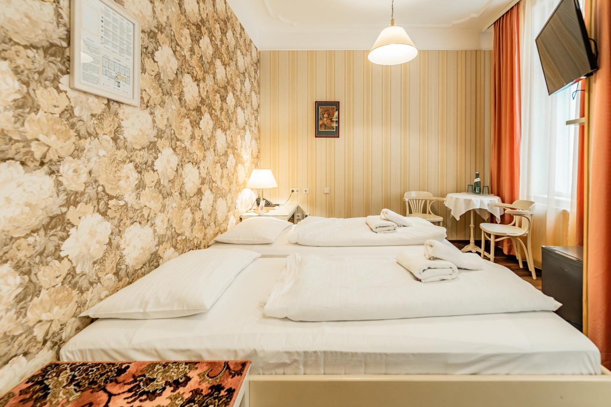 ウィーン ペンション バロネッセ Bed & Breakfast エクステリア 写真
