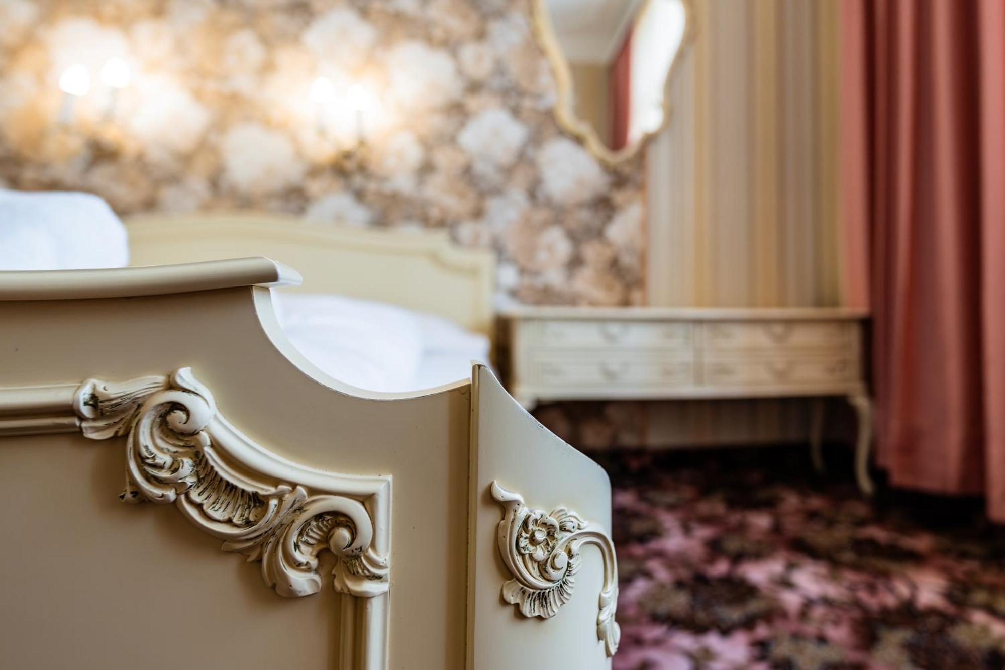ウィーン ペンション バロネッセ Bed & Breakfast エクステリア 写真