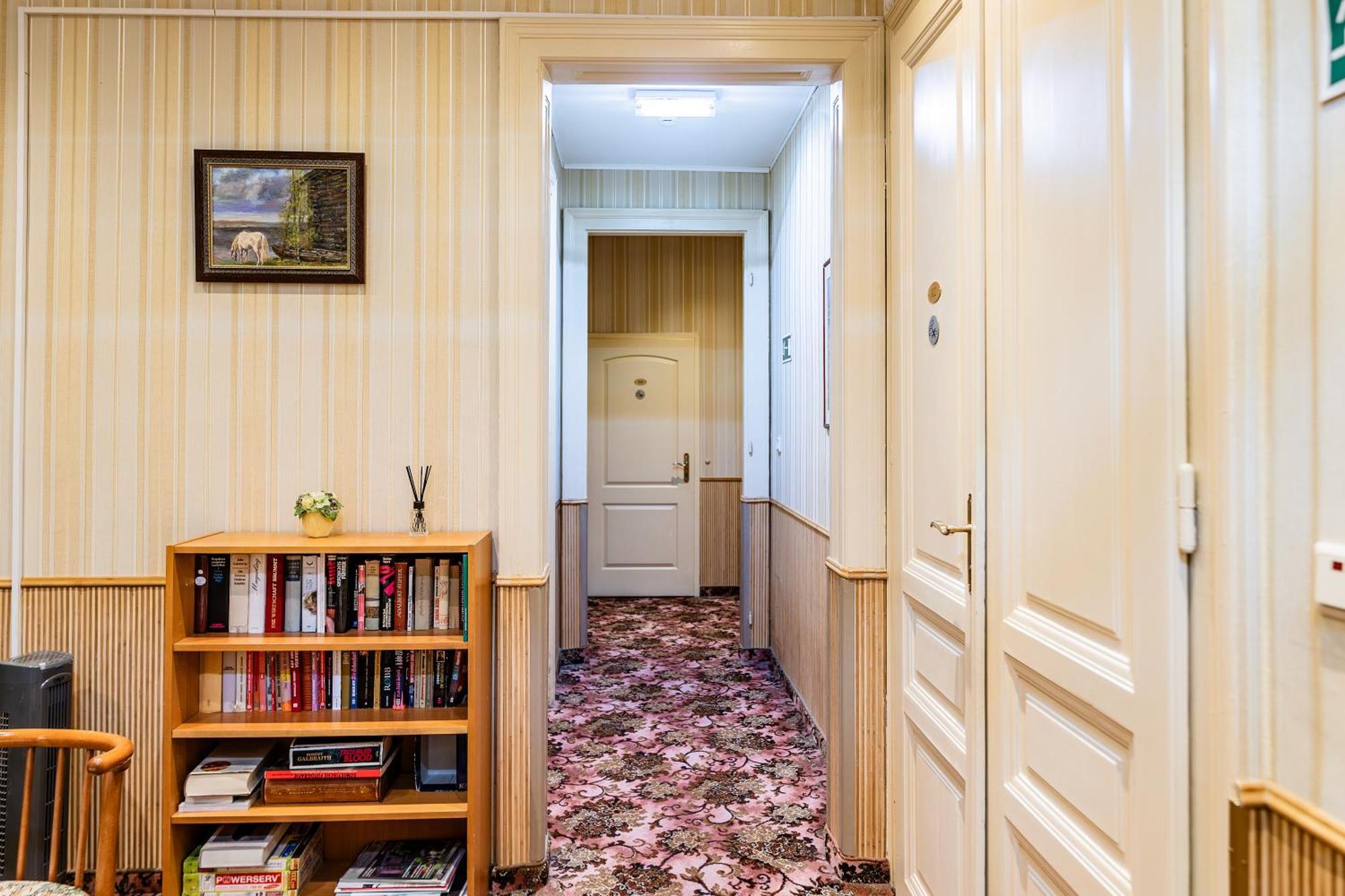 ウィーン ペンション バロネッセ Bed & Breakfast エクステリア 写真